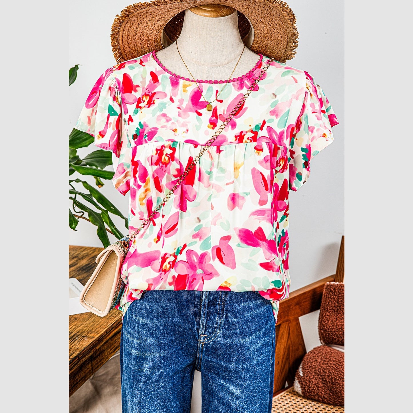 Veronnie Floral Print Flutter Sleeve Round Neck Casual Blouse