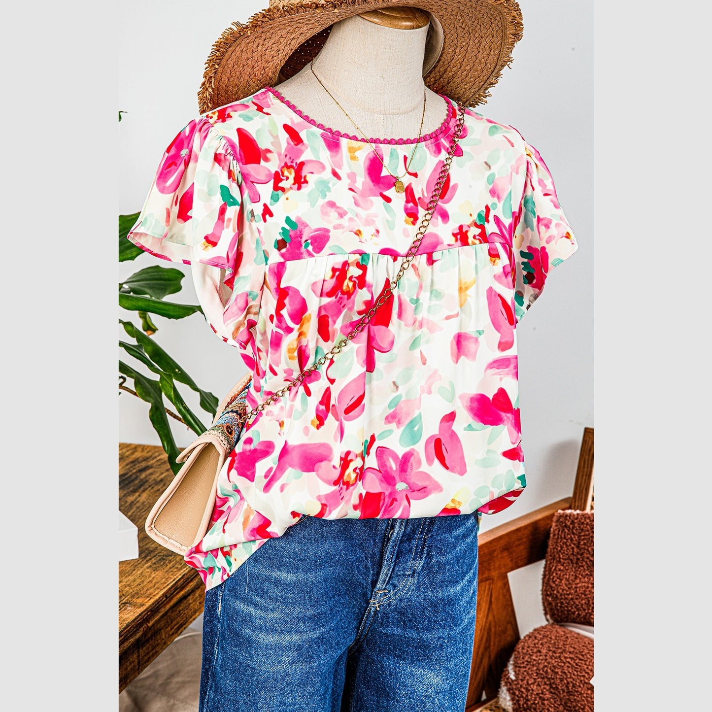 Veronnie Floral Print Flutter Sleeve Round Neck Casual Blouse