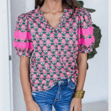 Leigh Ann Sachet Pink V-Neck Ruffle Abstract Floral Print Puff Sleeve Top