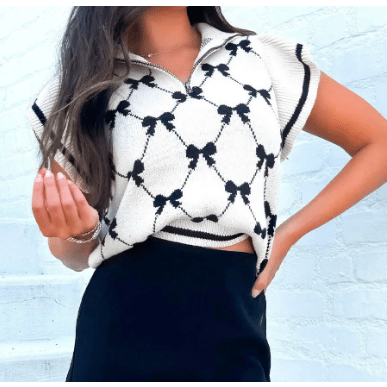 Chandler White Preppy Vibes Bow Print Zipped Collar Sweater Tee