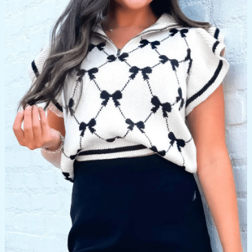 Chandler White Preppy Vibes Bow Print Zipped Collar Sweater Tee
