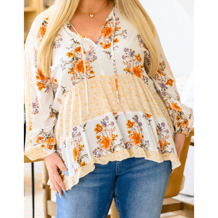 Carlice PLUS SIZE Floral Print V Neck Puff Sleeve Blouse