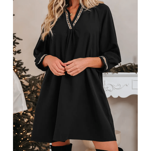Bambi Black Contrast Trim V Neck Bracelet Sleeve Shift Mini Dress