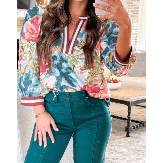 Londyn Contrast Trim V Neck Cuffed Bracelet Sleeve Floral Blouse
