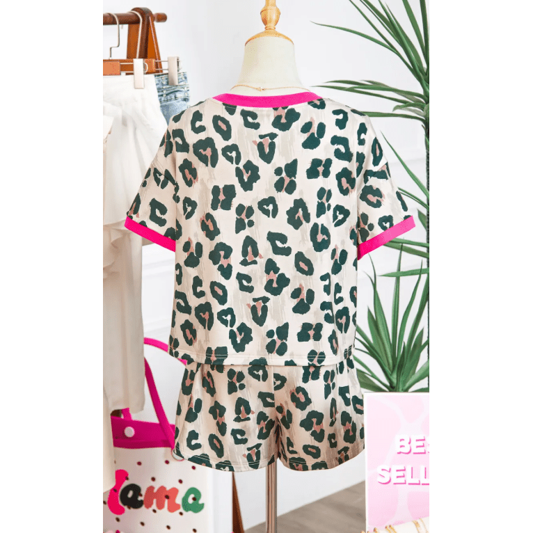 Liz Leopard Print Contrast Trim Top Loose 2pcs Short Set