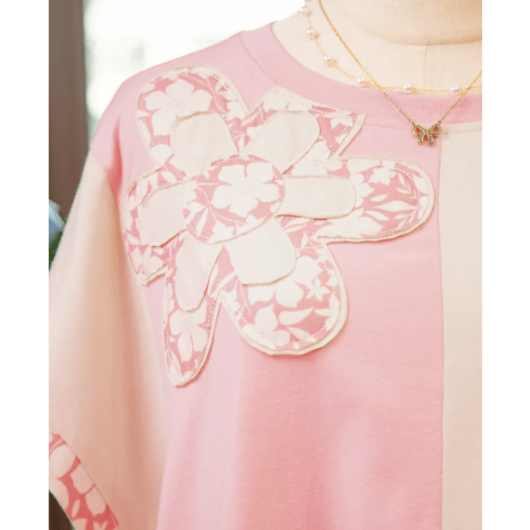 Mary Margaret Color Block Flower Patched Loose T Shirt