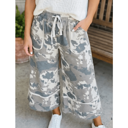 Jolynne Camouflage Print Contrast Lace-up Raw Edge Pocketed Loose Pants
