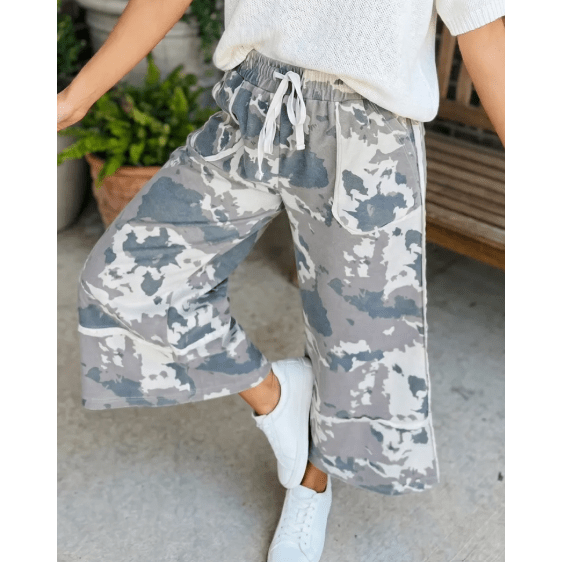 Jolynne Camouflage Print Contrast Lace-up Raw Edge Pocketed Loose Pants