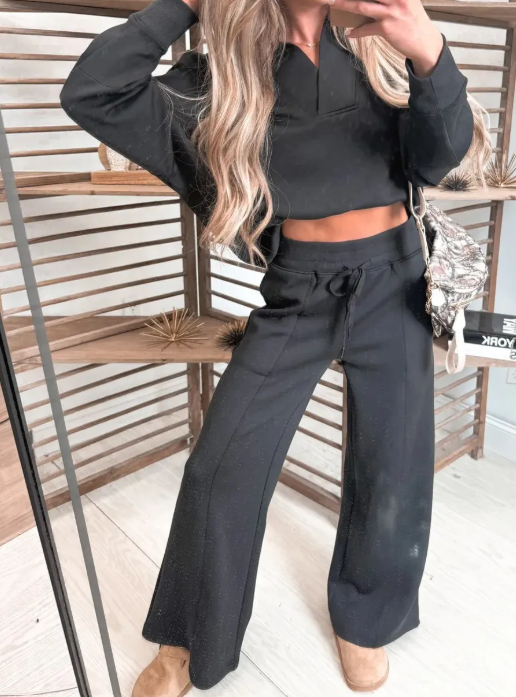 Laylin Black Collared V Neck Pullover Sweatshirt Sweatpants Set