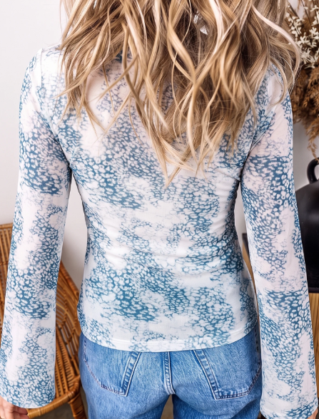 Cinni Sky Blue Long Sleeve Leopard Print Round Neck Sheath Top