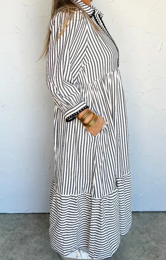 SALE!!!  Jaclyn Black Stripe Scallop Trim Shirt Collar Half Button 3/4 Sleeve Long Dress