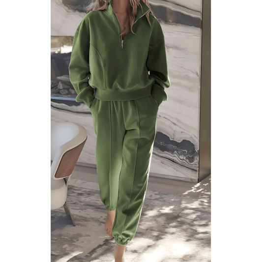 Everlee Vineyard Green Half Zip up Pullover Active Top and Joggers Set