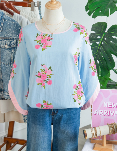 Sam Sky Blue Floral Print Button Cuffed 3/4 Sleeve Round Neck Blouse