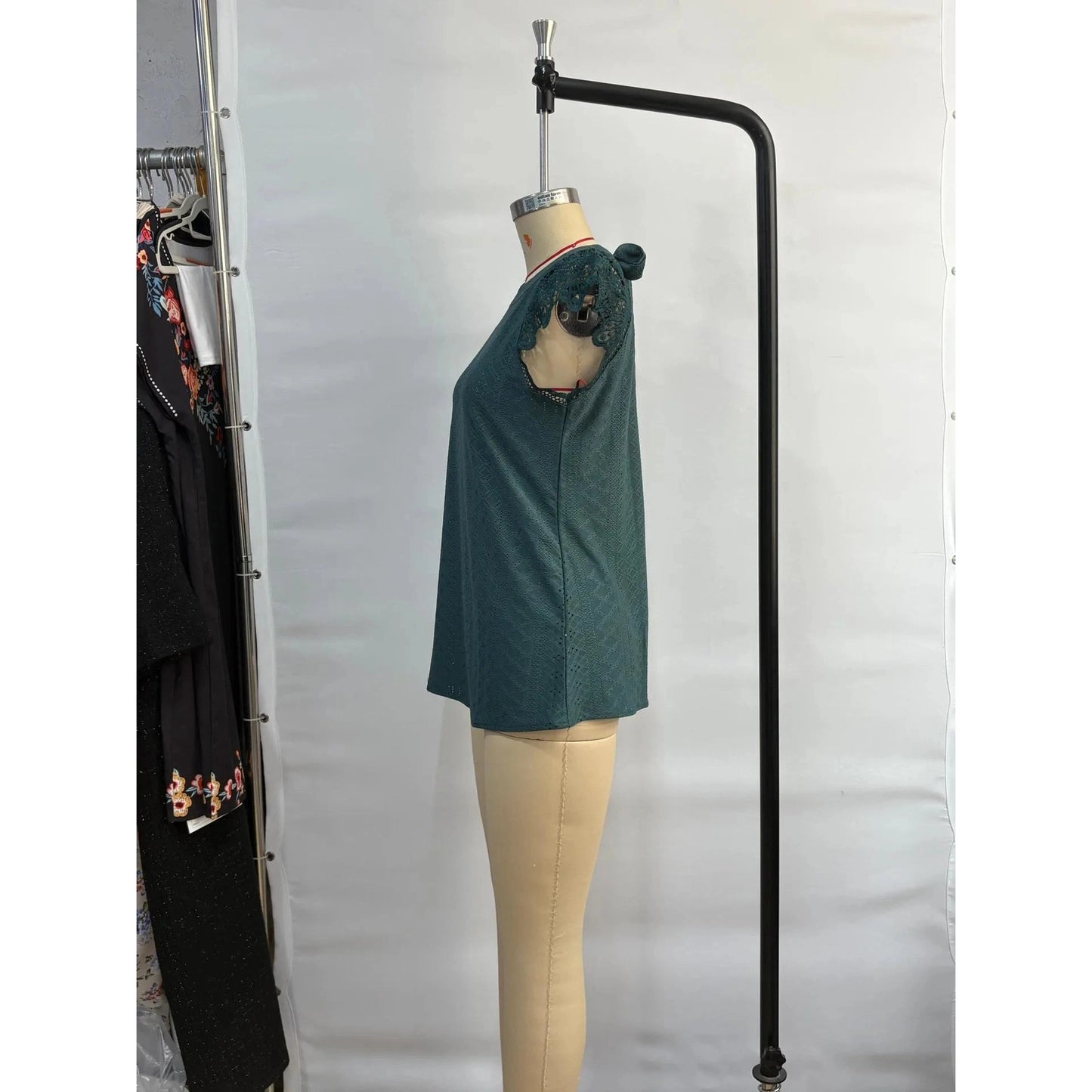 Blaise Green Lace‑Trim Textured Sleeveless Blouse