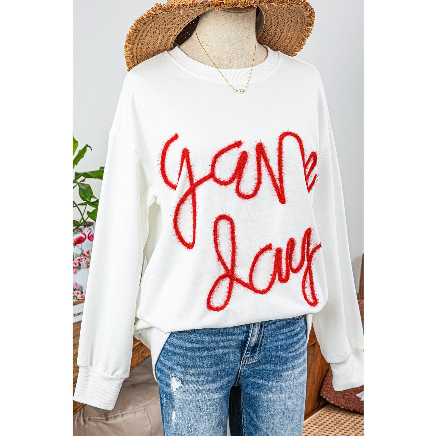 White/Red Tinsel Game Day Drop Shoulder Graphic Sweatshirt