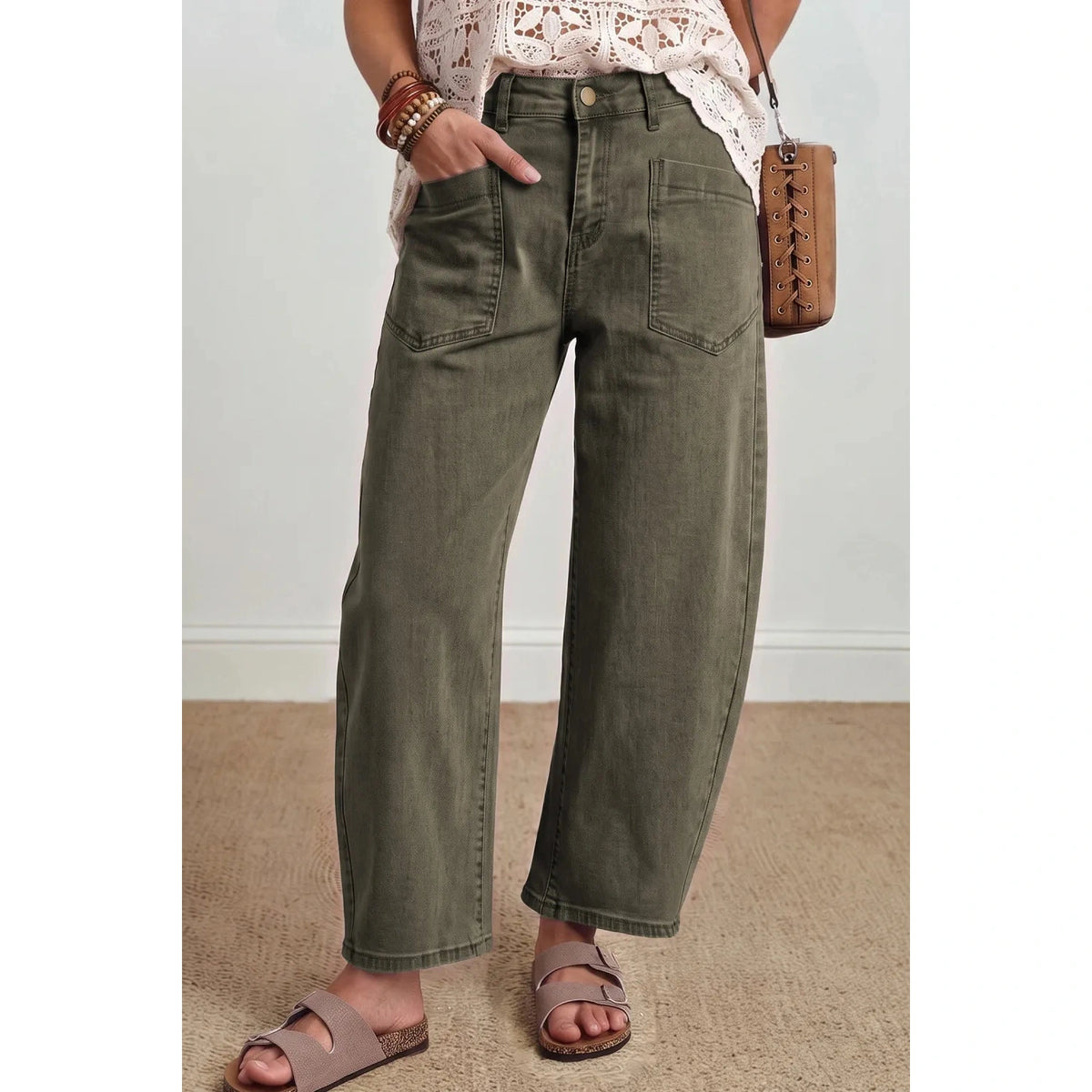 Vada Four Leaf Clover Square Patch Pocket Ankle-length Barrel Jeans