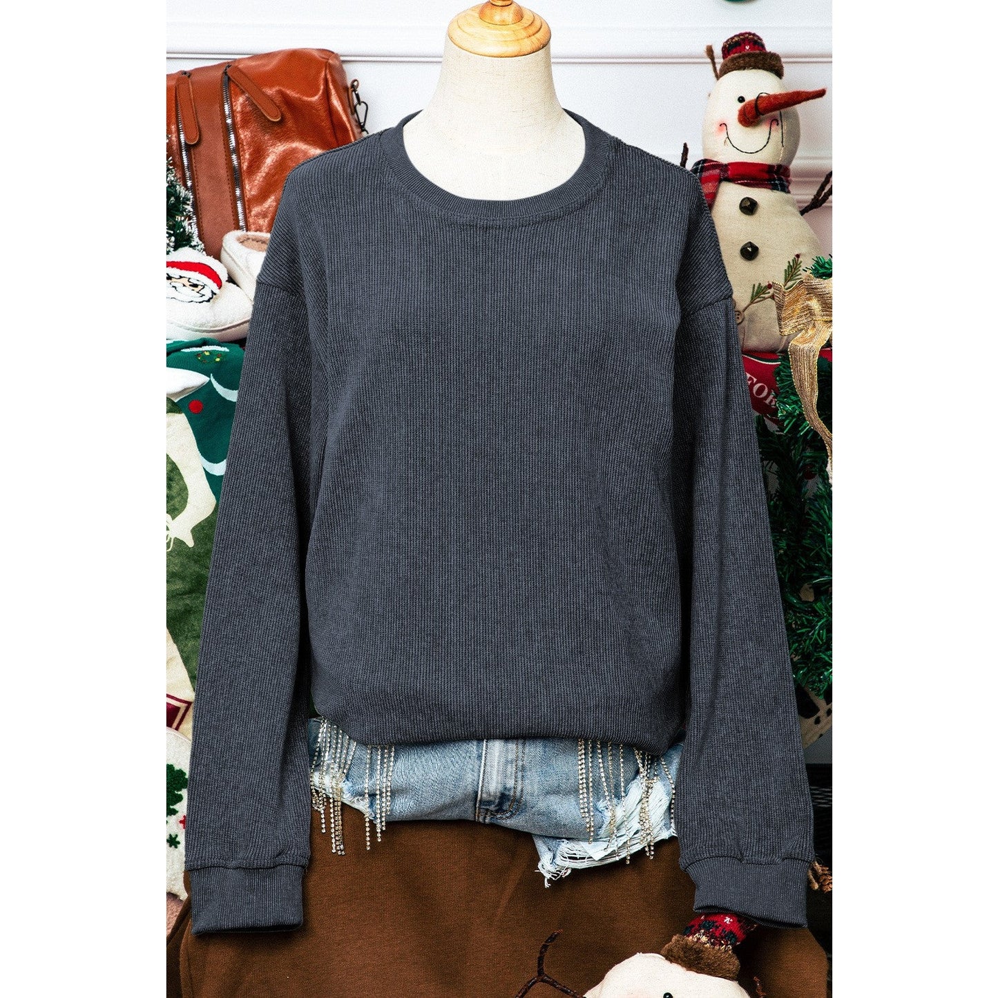 Kelis Grey Solid Ribbed Knit Round Neck Pullover Sweatshirt