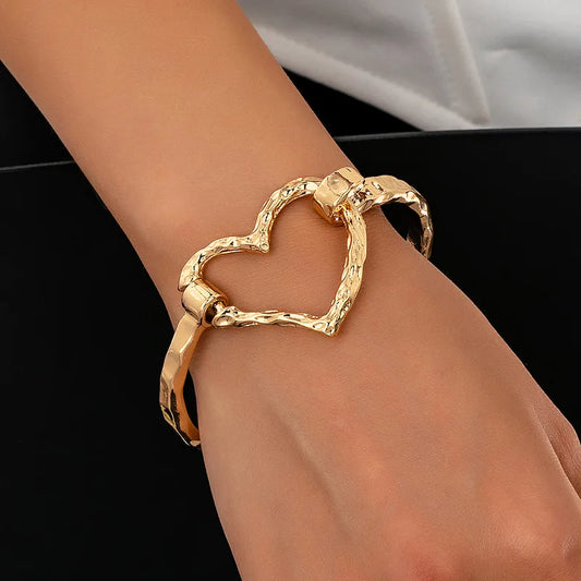 Heart Shaped Spring Bracelet