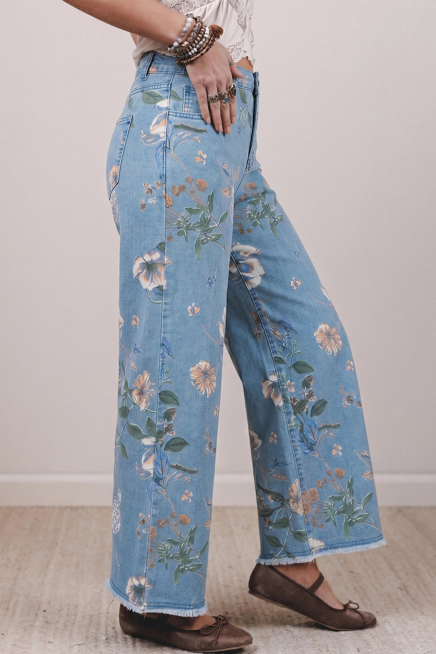 RTS Sky Blue Retro Floral Print Frayed Hem Shift Jeans