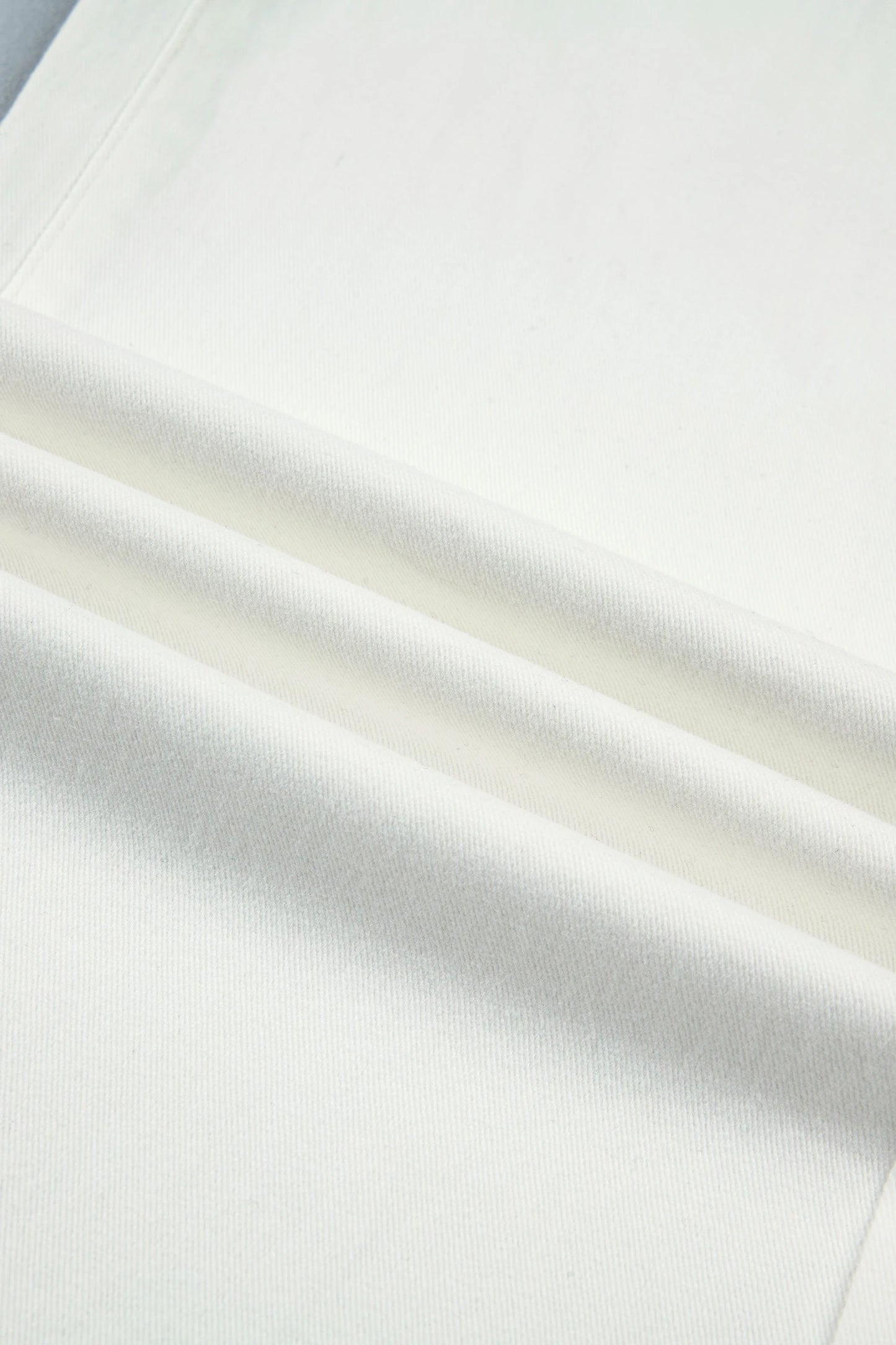 RTS White Solid Color Scalloped Patch Pocket Shift Jeans