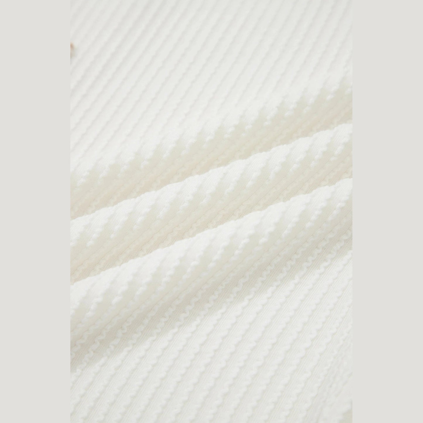 Jera Bowknot Applique Plus Size Ribbed Top