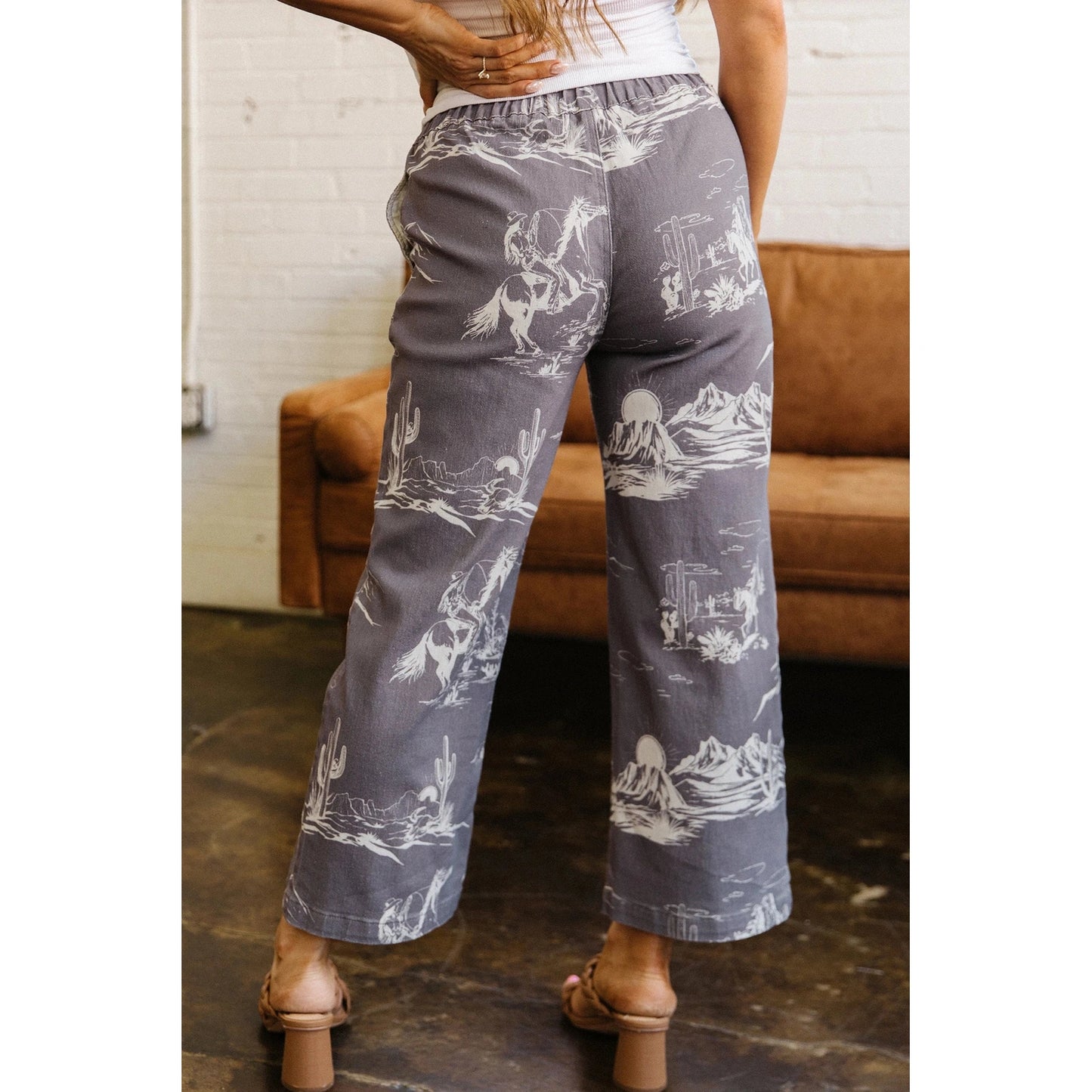 Jessa Wild West Riding Vintage Printed Shift Jeans
