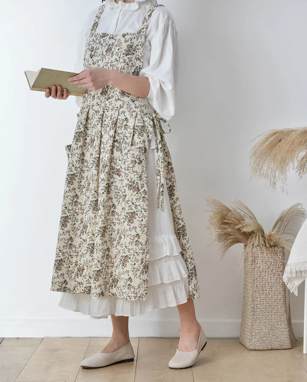 Josephine Vintage Floral Kitchen Apron