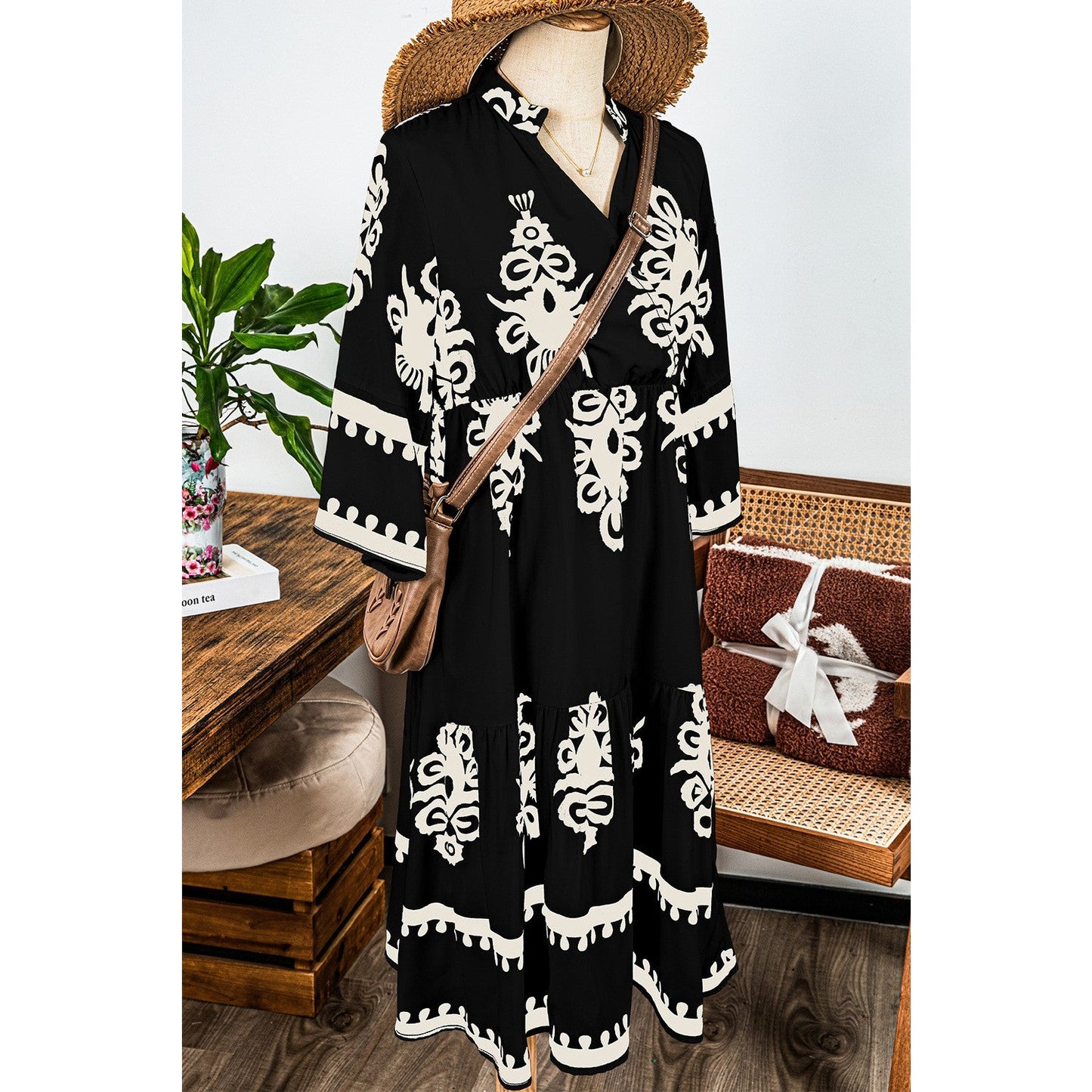 Kaden Black Western Geometric Print 3/4 Sleeve Loose Midi Dress