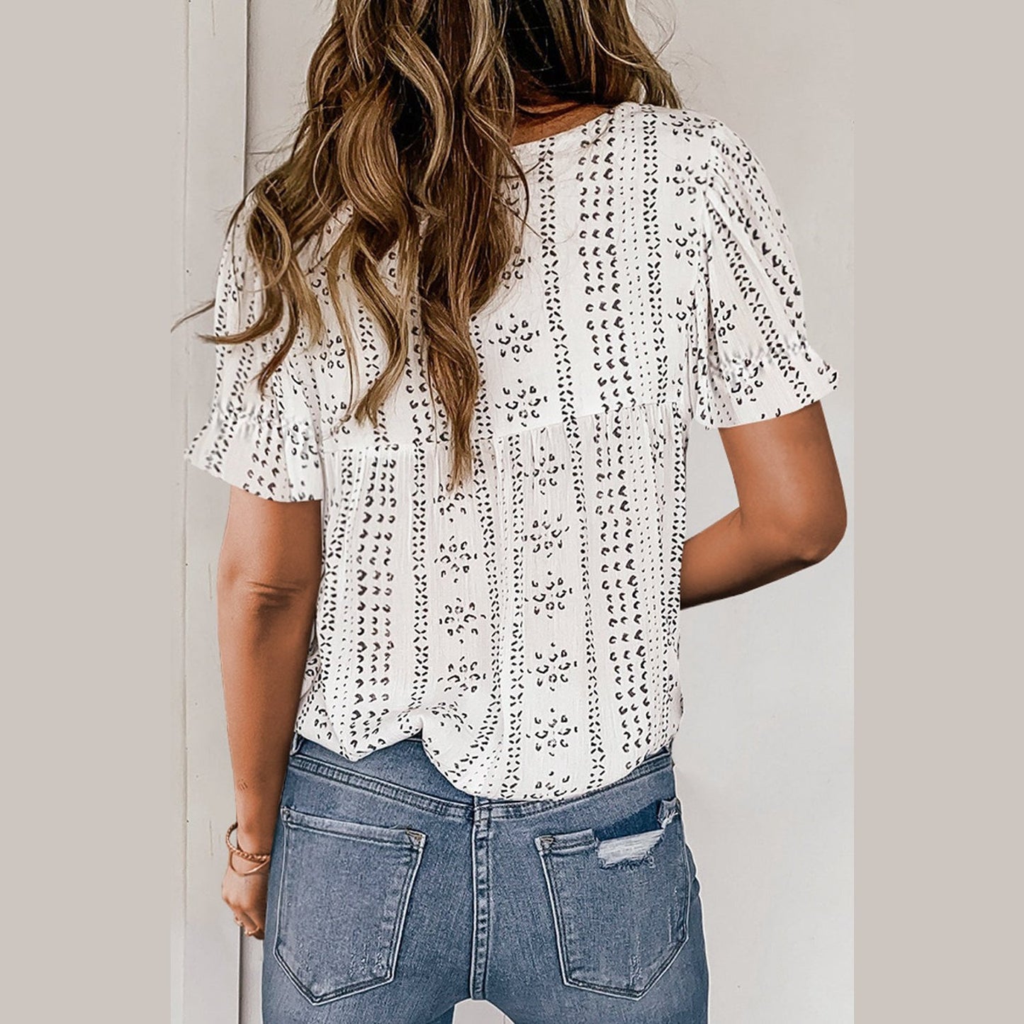 Maryliz White Floral Embroidered Ethnic Printed Crinkle Blouse