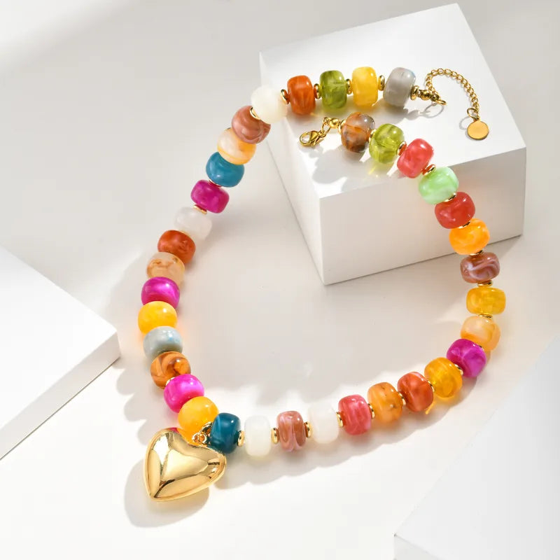 Heart Shape Resin Pendant Necklace - 4 Colors