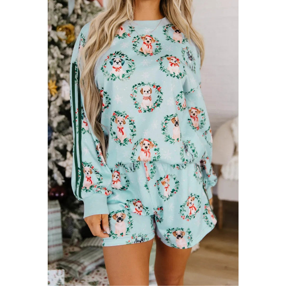 Holiday Puppies Wreath Print Pocket Sweatshirt and Shorts Set