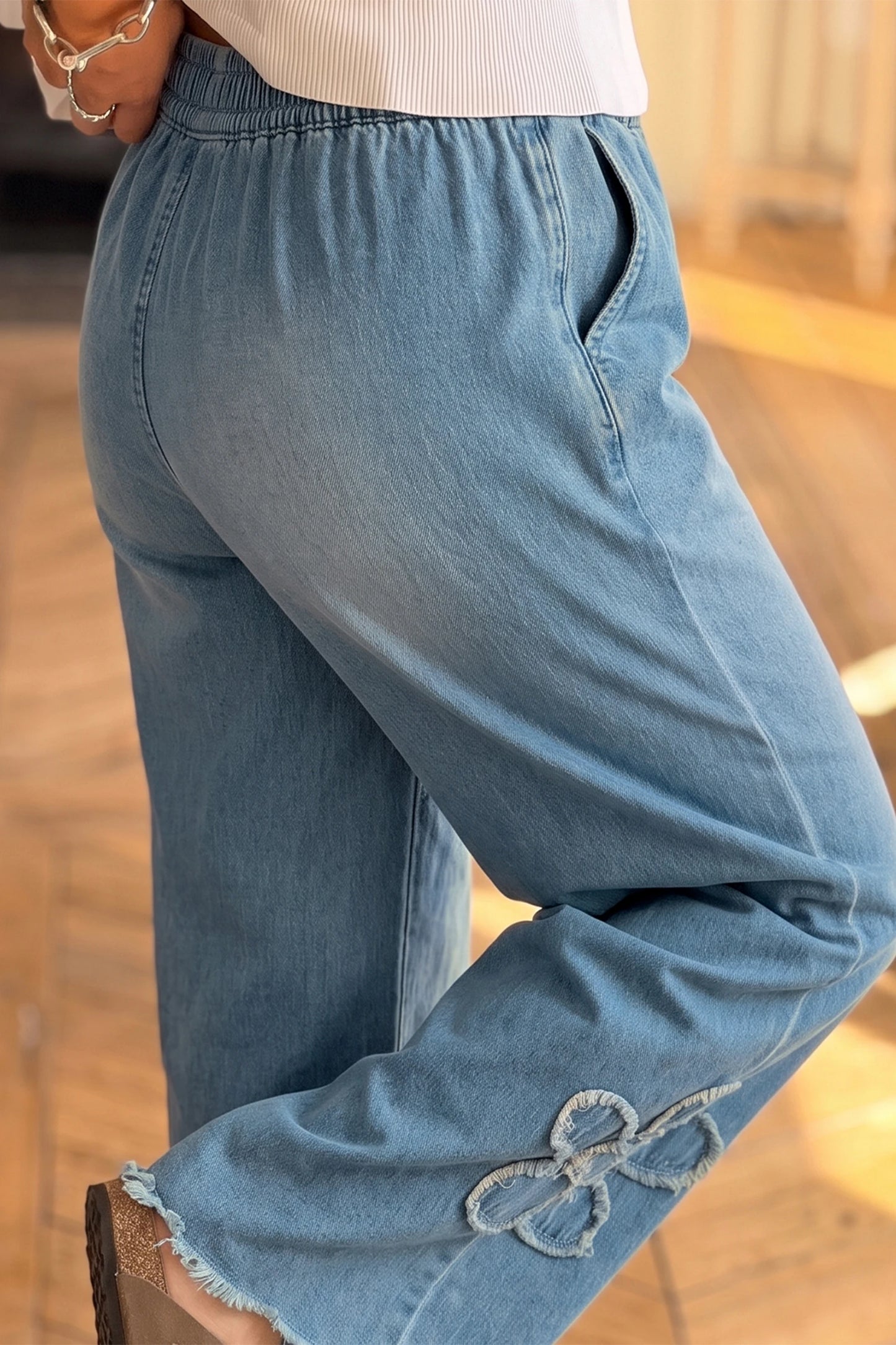 Ronda Beau Blue Frayed Floral Patch Wide Leg Raw Hem Wide Leg Jeans