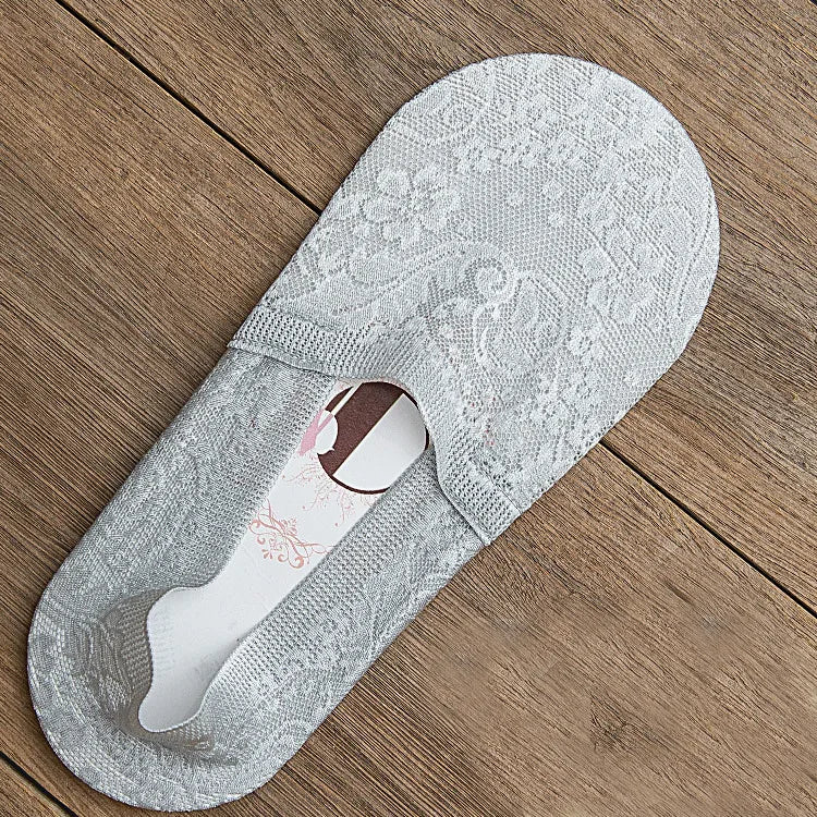 5 Pair Sylvie No-Slip Floral Lace Sneaker Socks