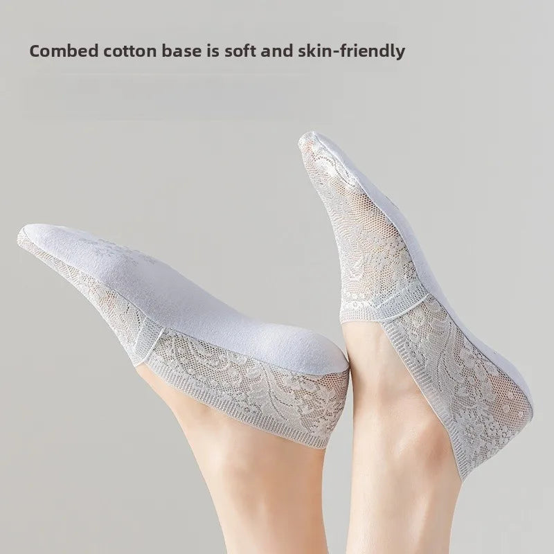 5 Pair Sylvie No-Slip Floral Lace Sneaker Socks