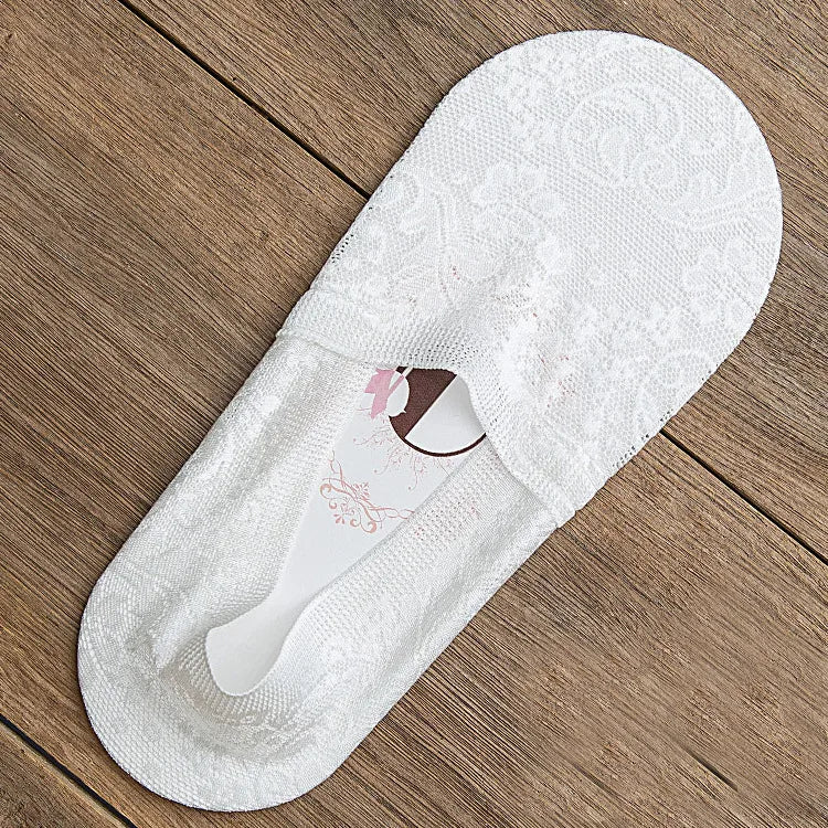 5 Pair Sylvie No-Slip Floral Lace Sneaker Socks